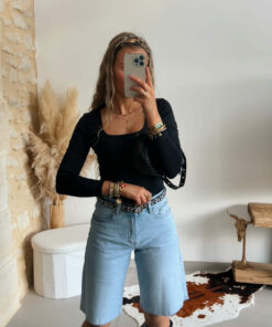 Alternative view of Bermuda Charlie