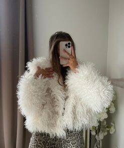 Alternative view of Fourrure Diana